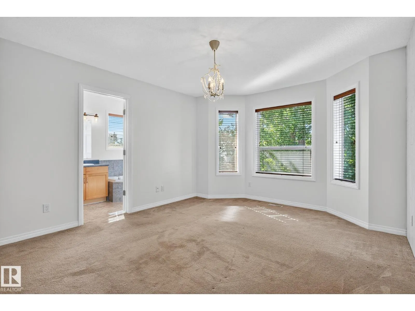 22 ELBOW PL