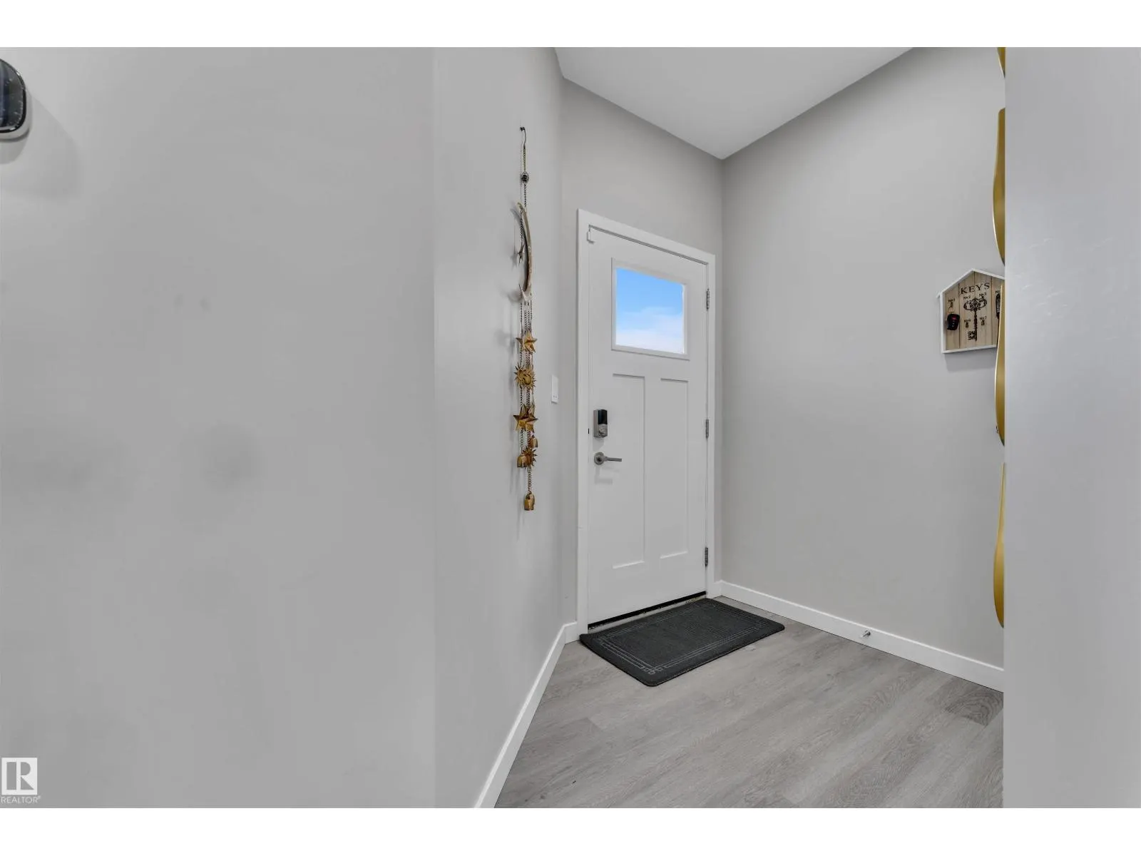 4339 HAWTHORN LD SW