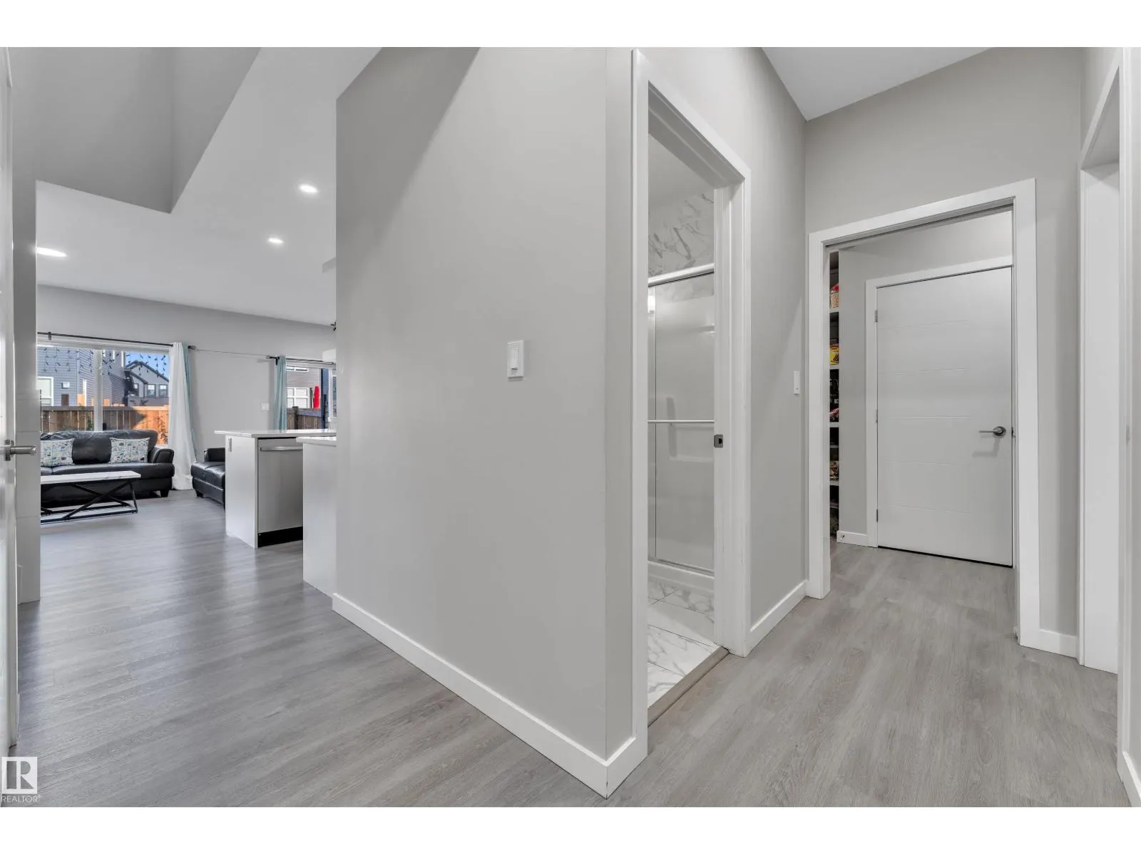4339 HAWTHORN LD SW
