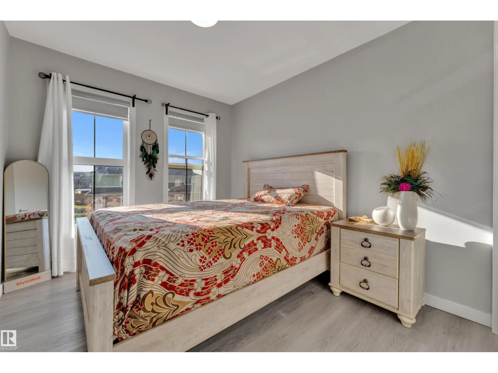4339 HAWTHORN LD SW