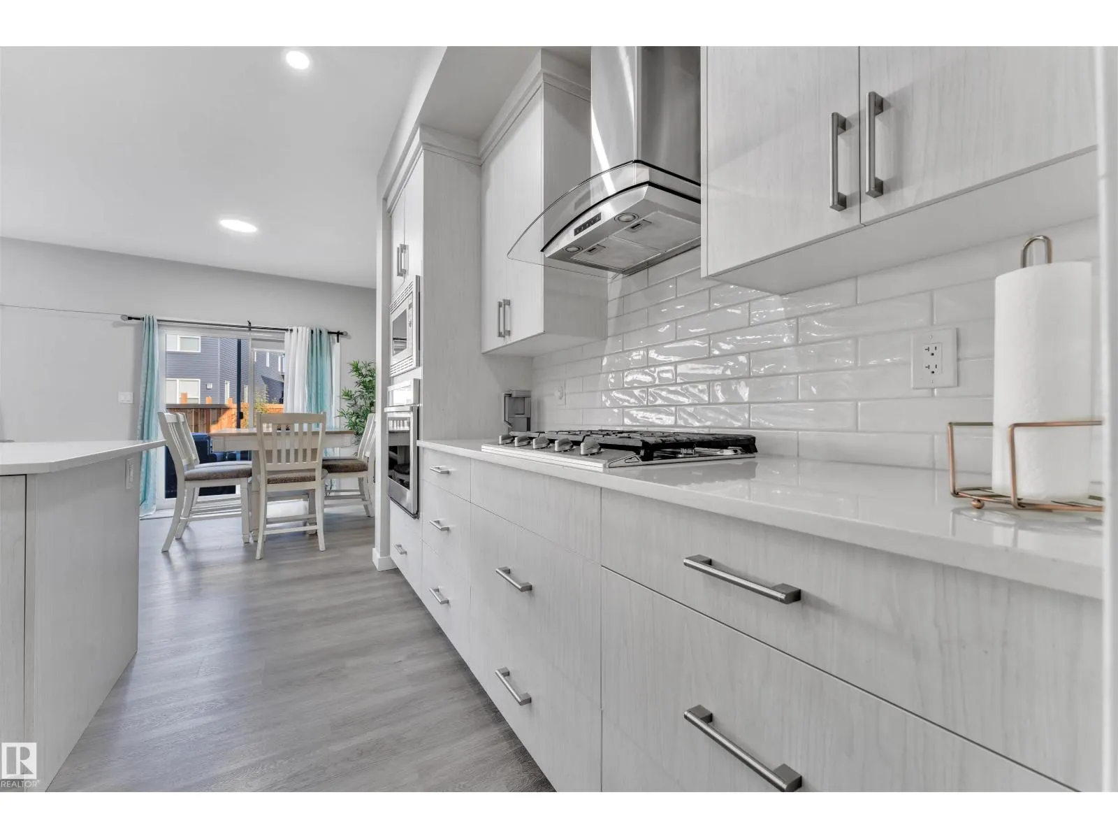 4339 HAWTHORN LD SW