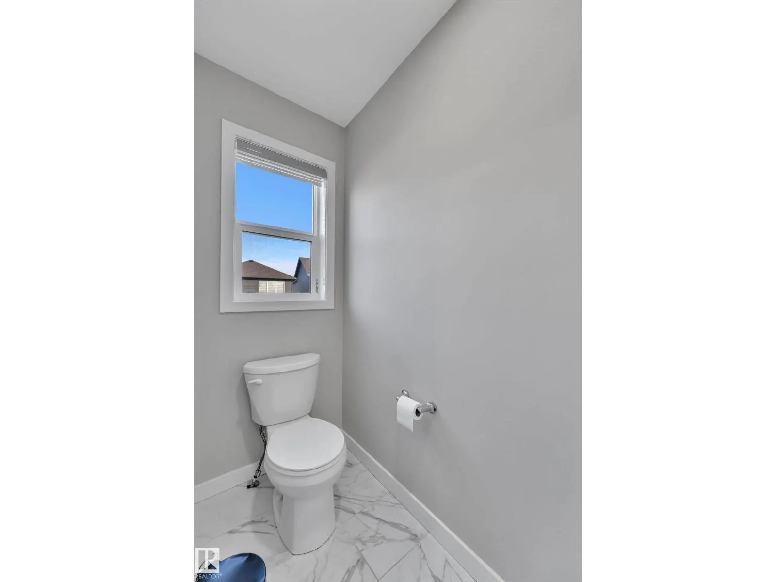 4339 HAWTHORN LD SW