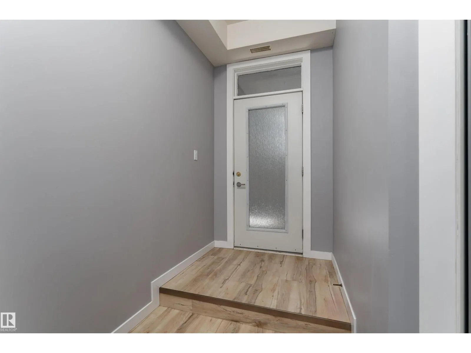 #128 10531 117 ST NW