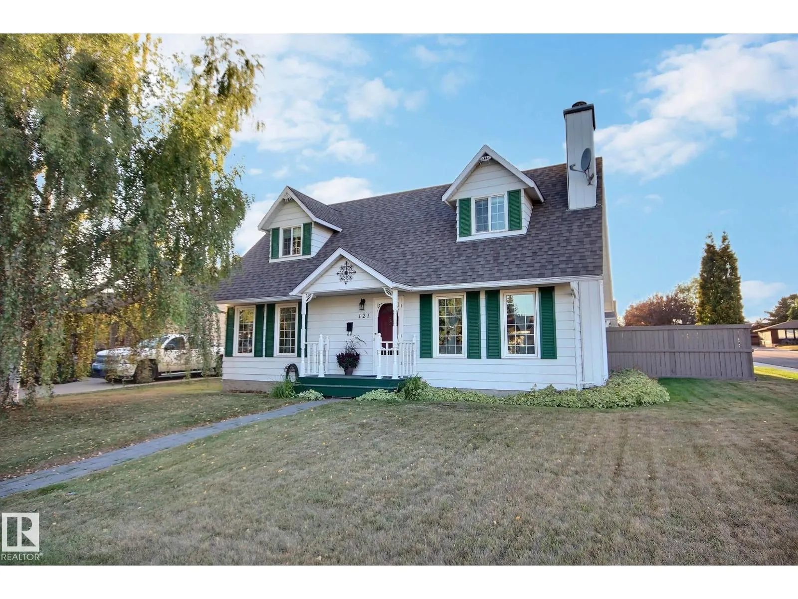 121 WILLIAM HUSTLER CR NW