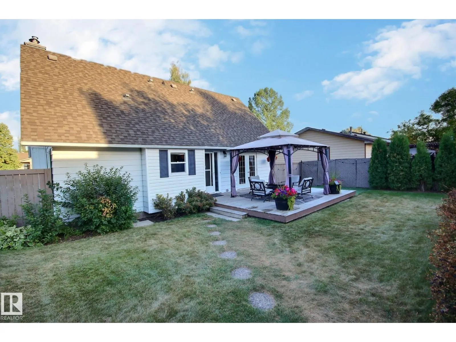 121 WILLIAM HUSTLER CR NW