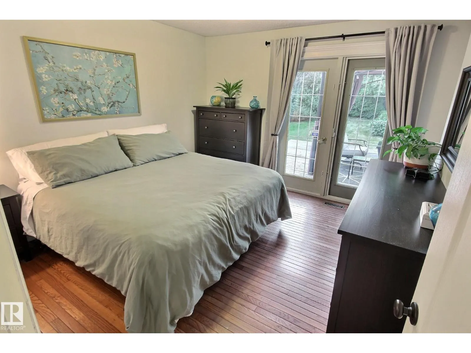 121 WILLIAM HUSTLER CR NW