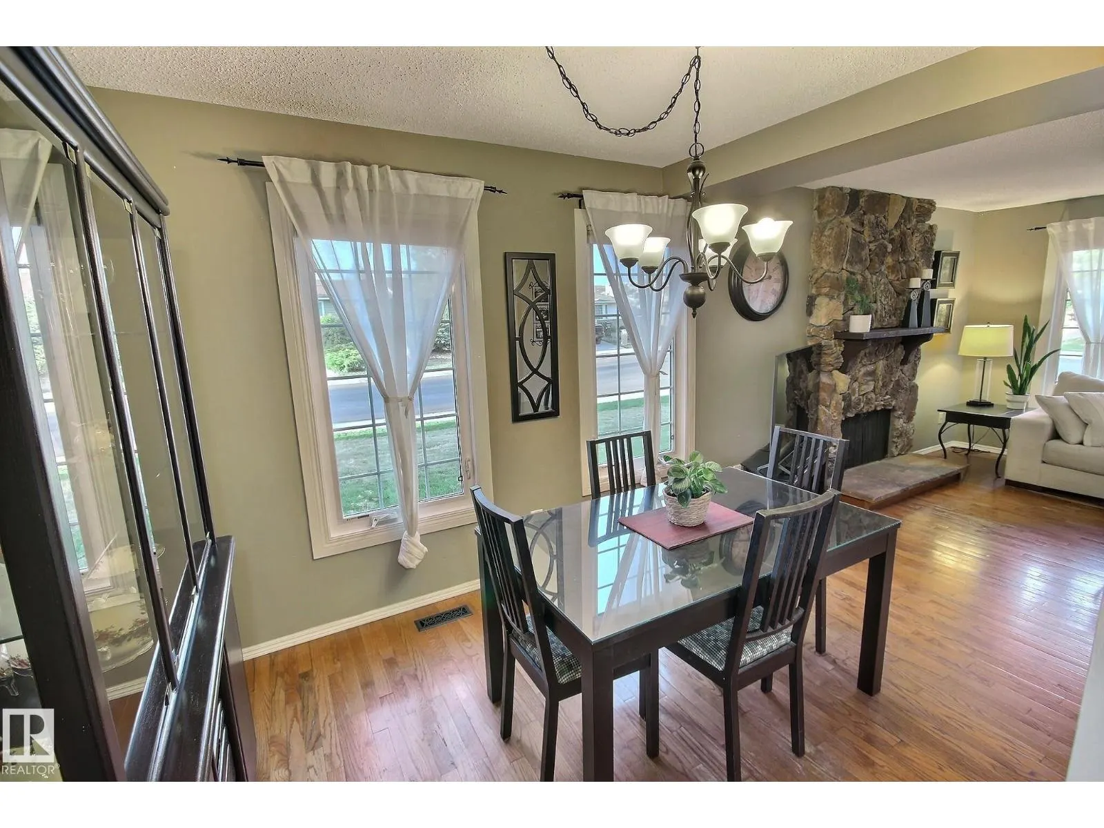 121 WILLIAM HUSTLER CR NW