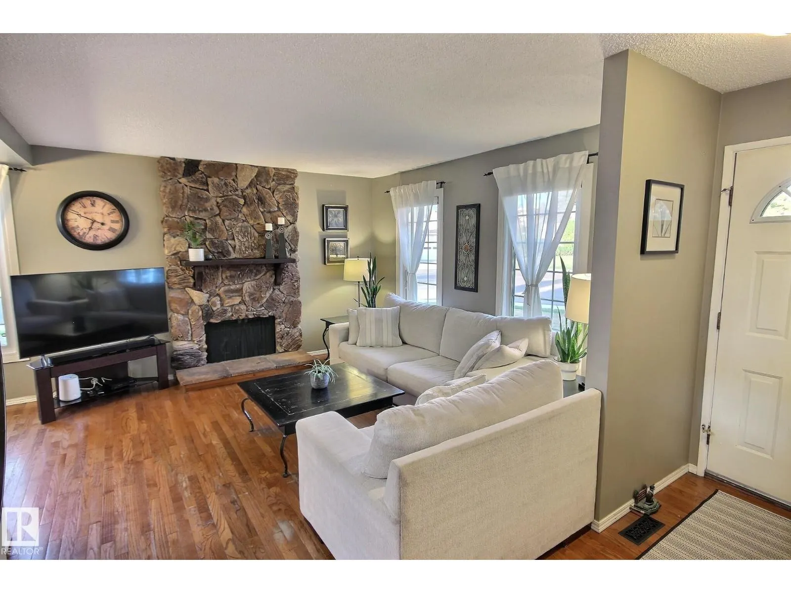 121 WILLIAM HUSTLER CR NW