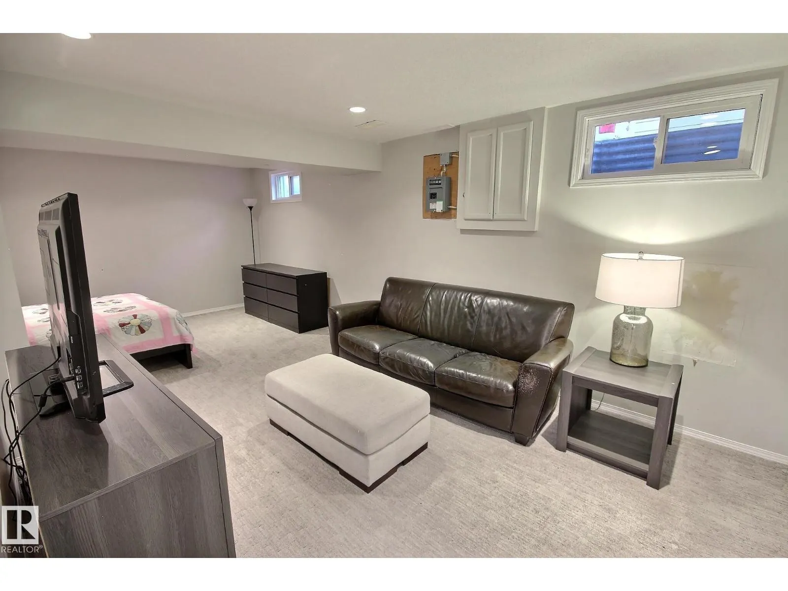 121 WILLIAM HUSTLER CR NW
