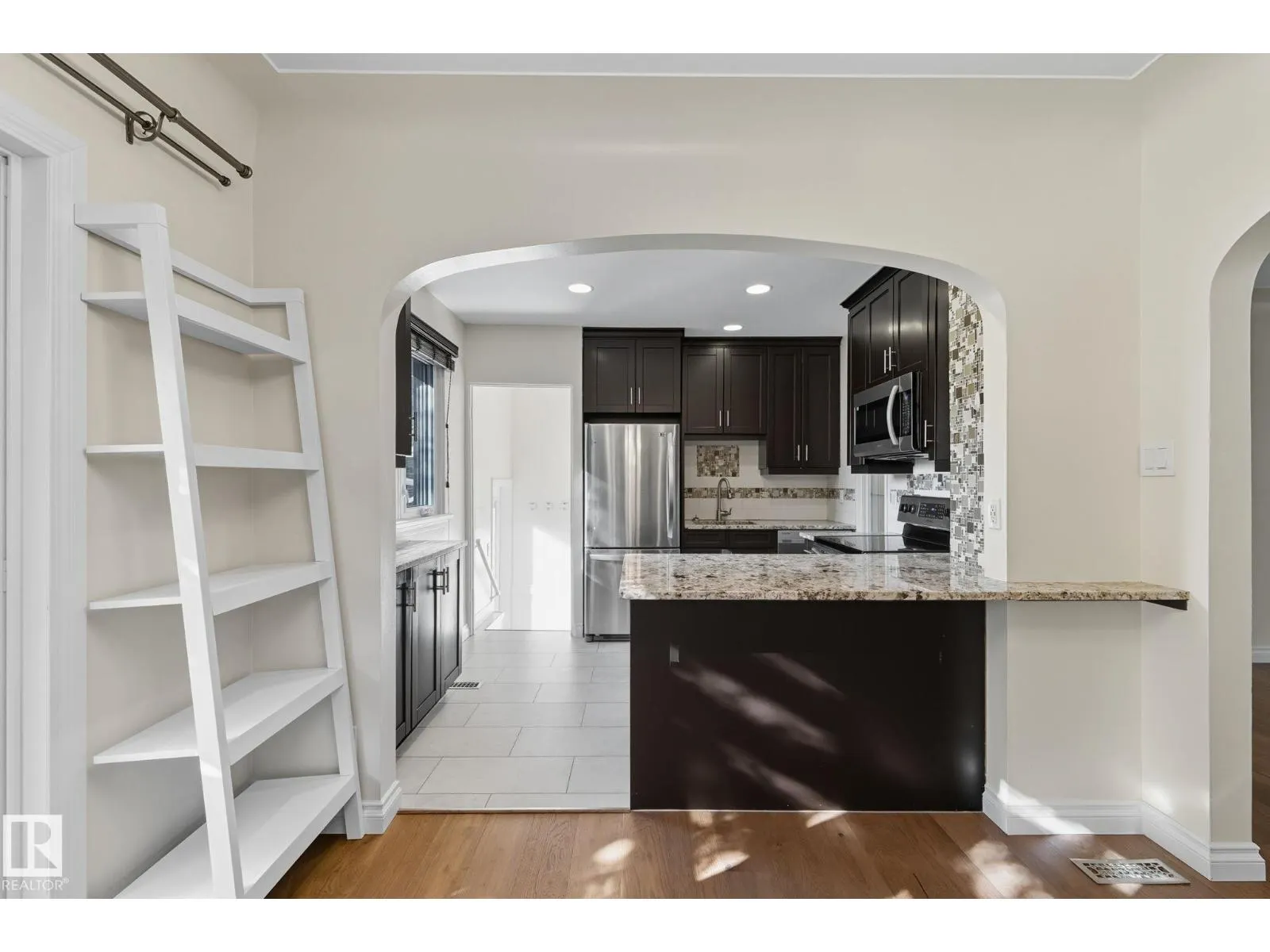 6522 112A ST NW NW
