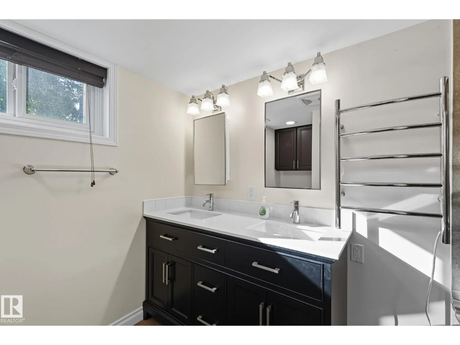 6522 112A ST NW NW