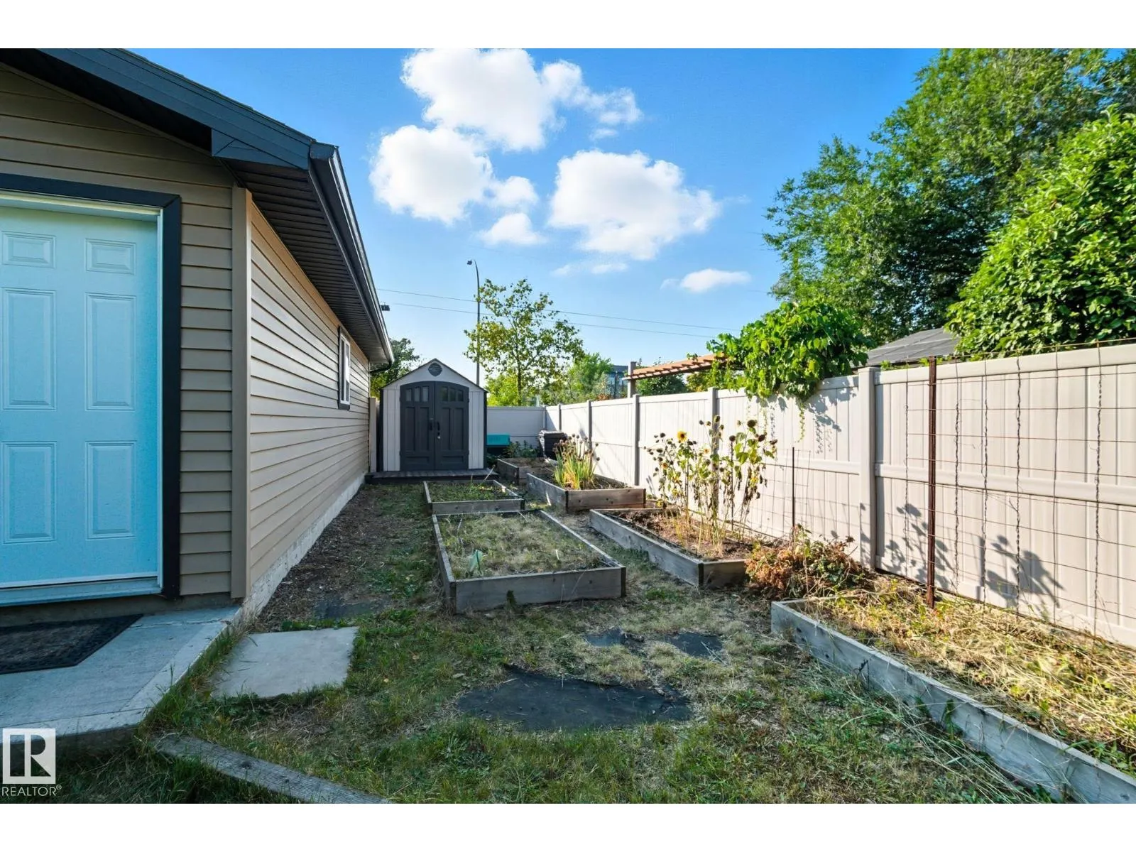 6522 112A ST NW NW