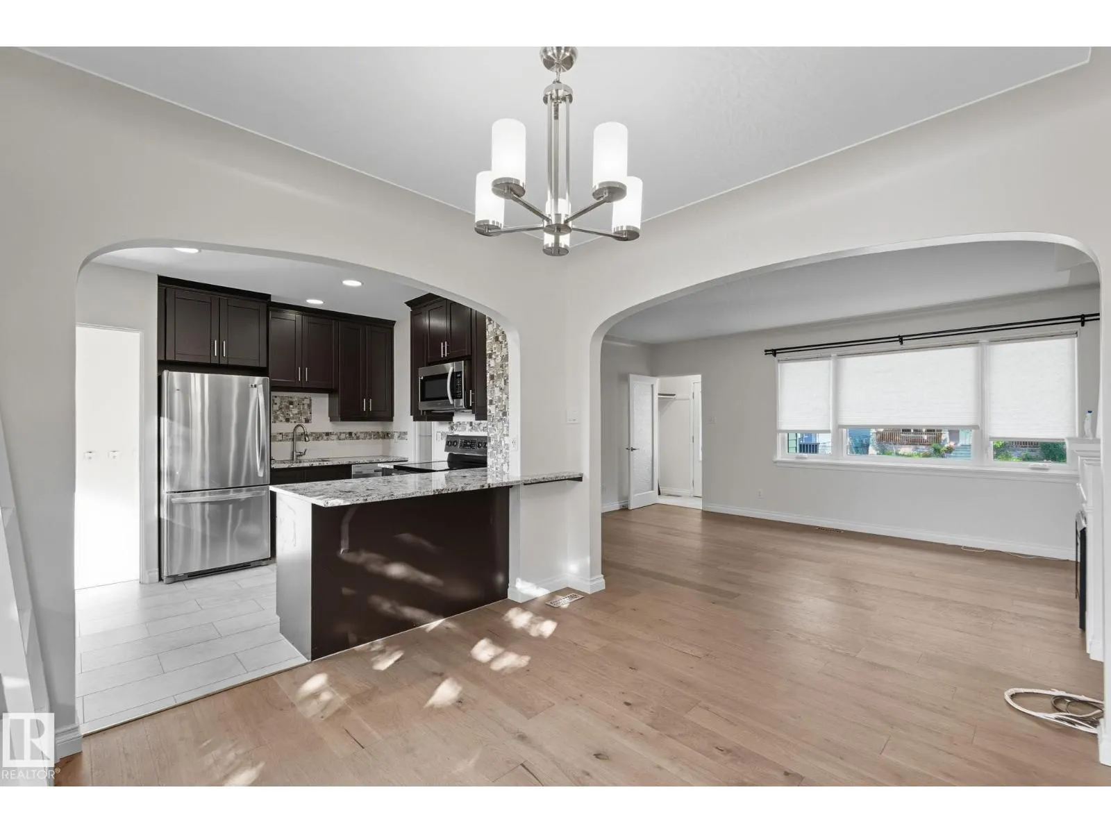 6522 112A ST NW NW