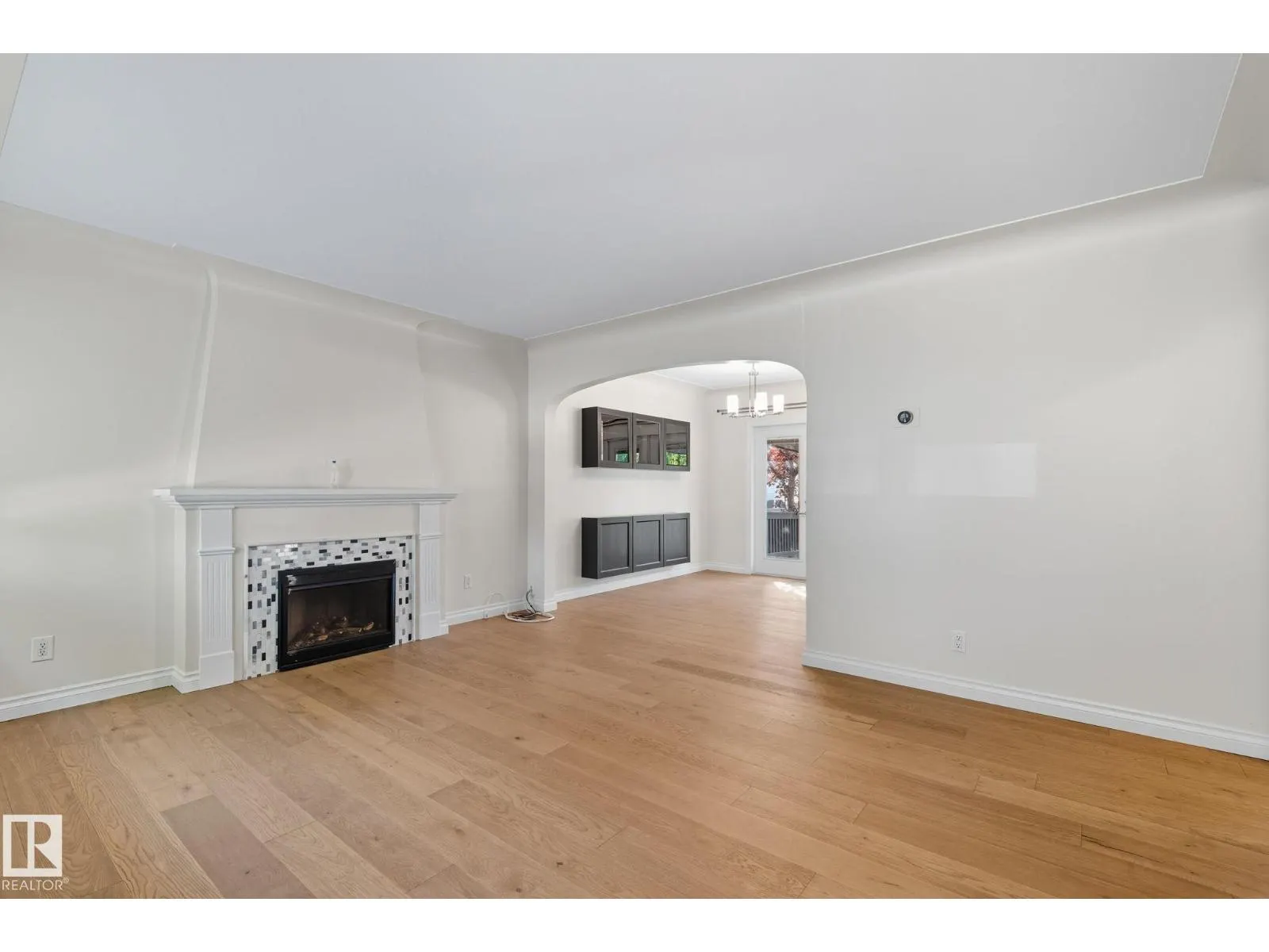 6522 112A ST NW NW