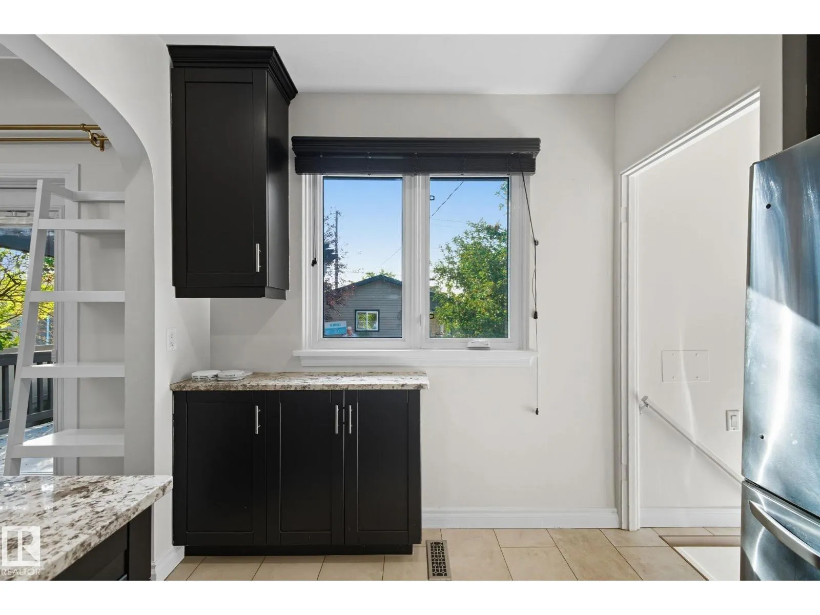 6522 112A ST NW NW