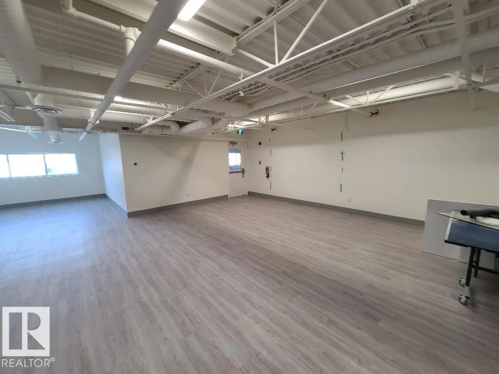 10138 82 AV NW