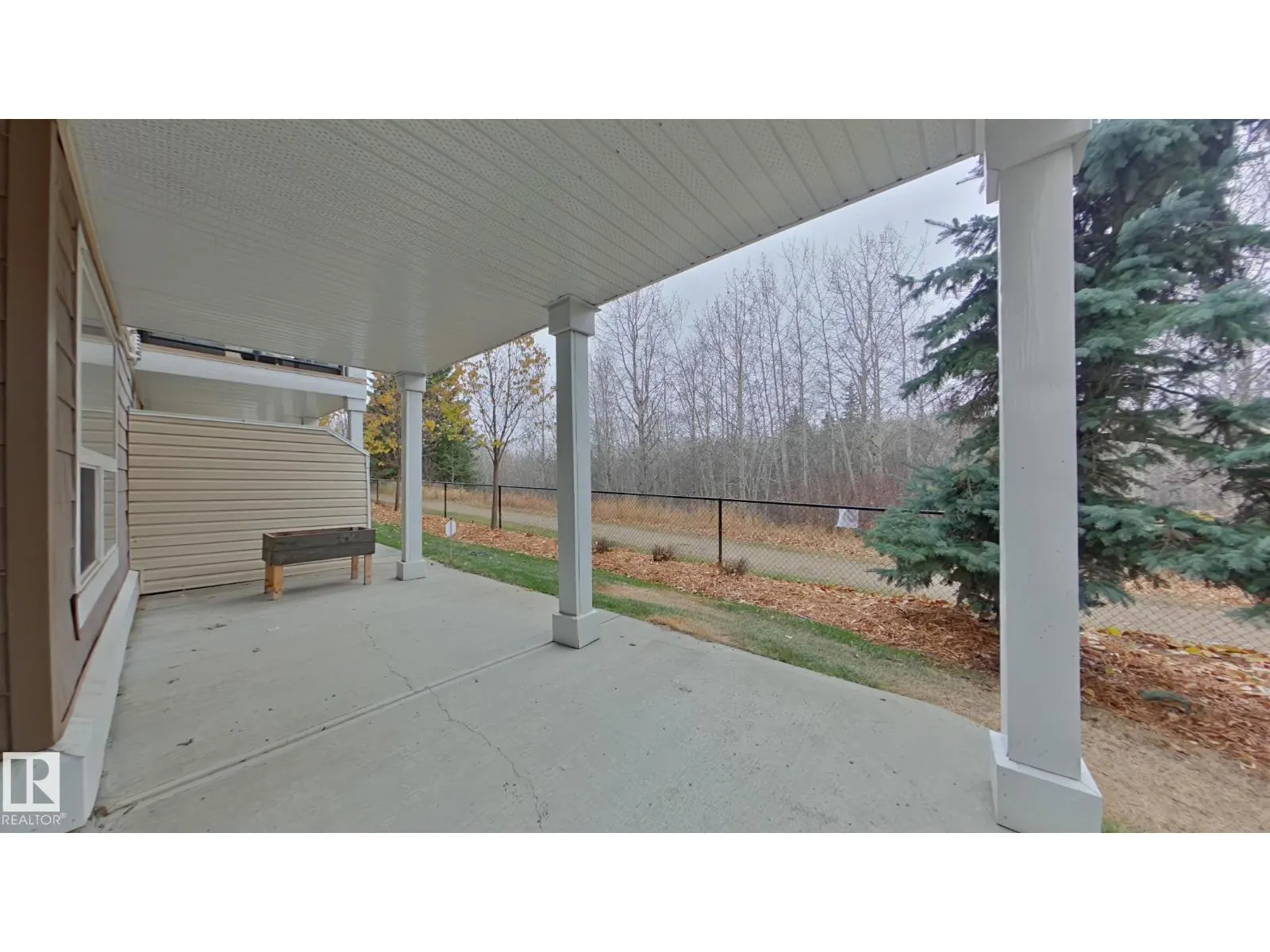 #78 3010 33 AV NW