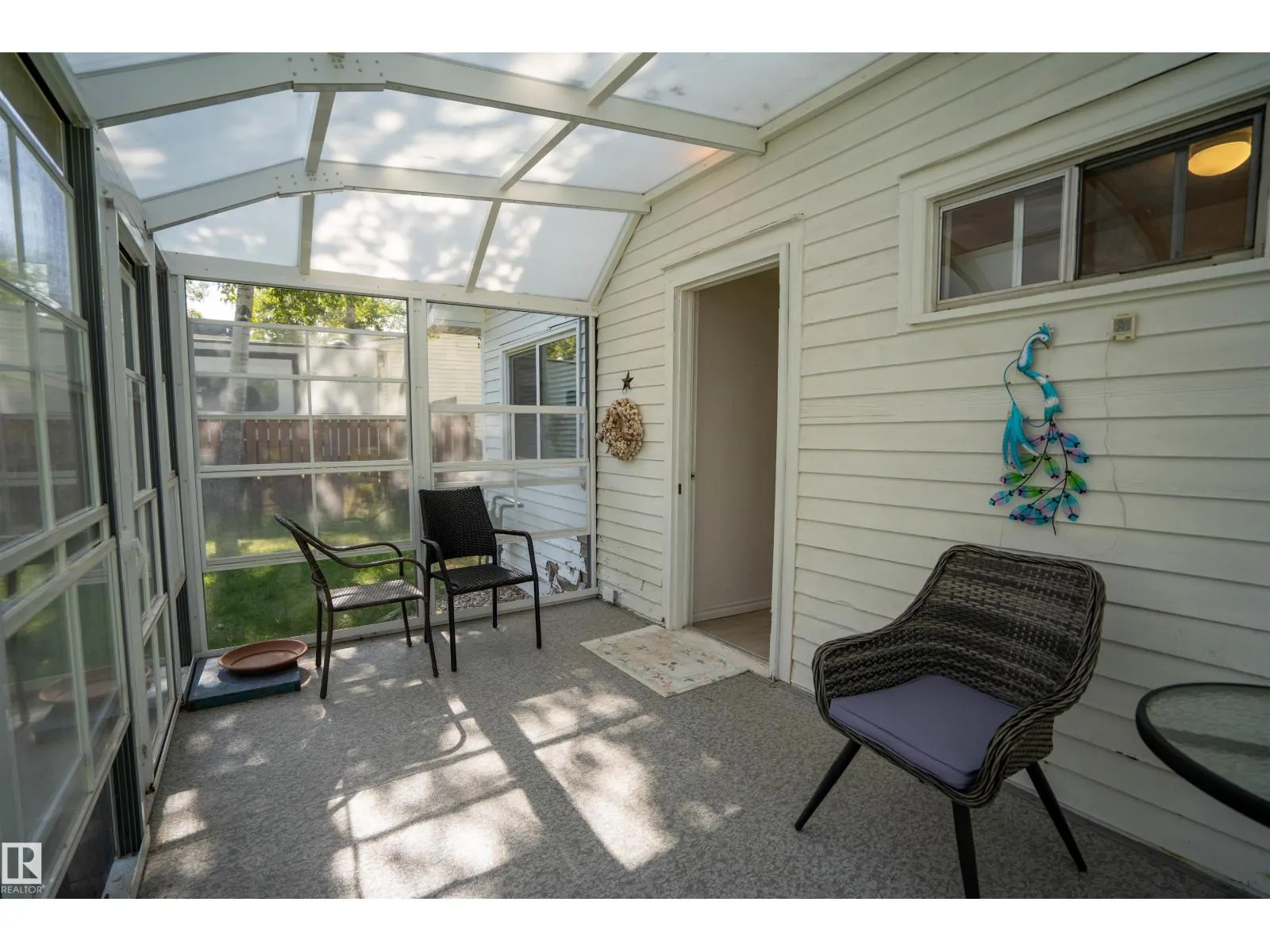 514 & 515 LAKESIDE DR