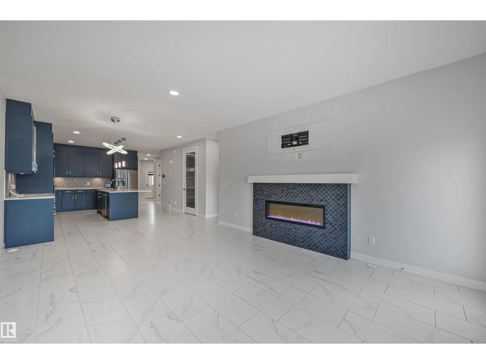 3116 167 ST SW