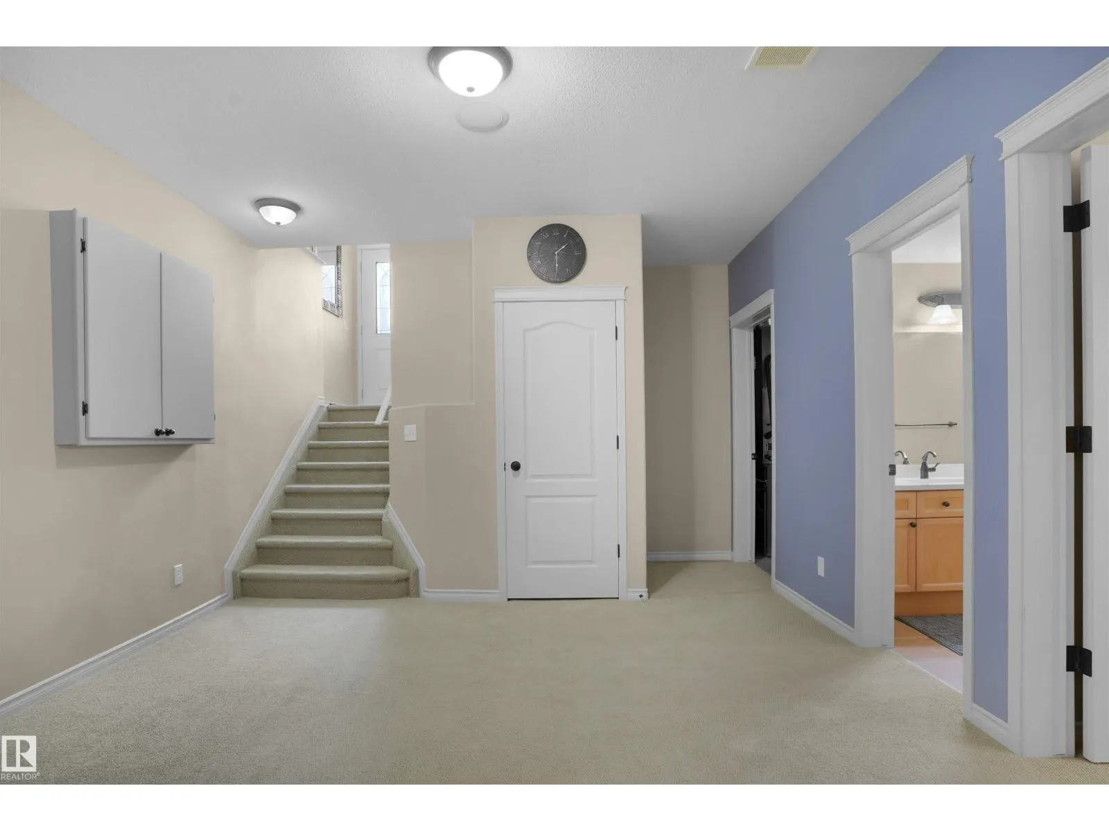 3812 163 AV NW
