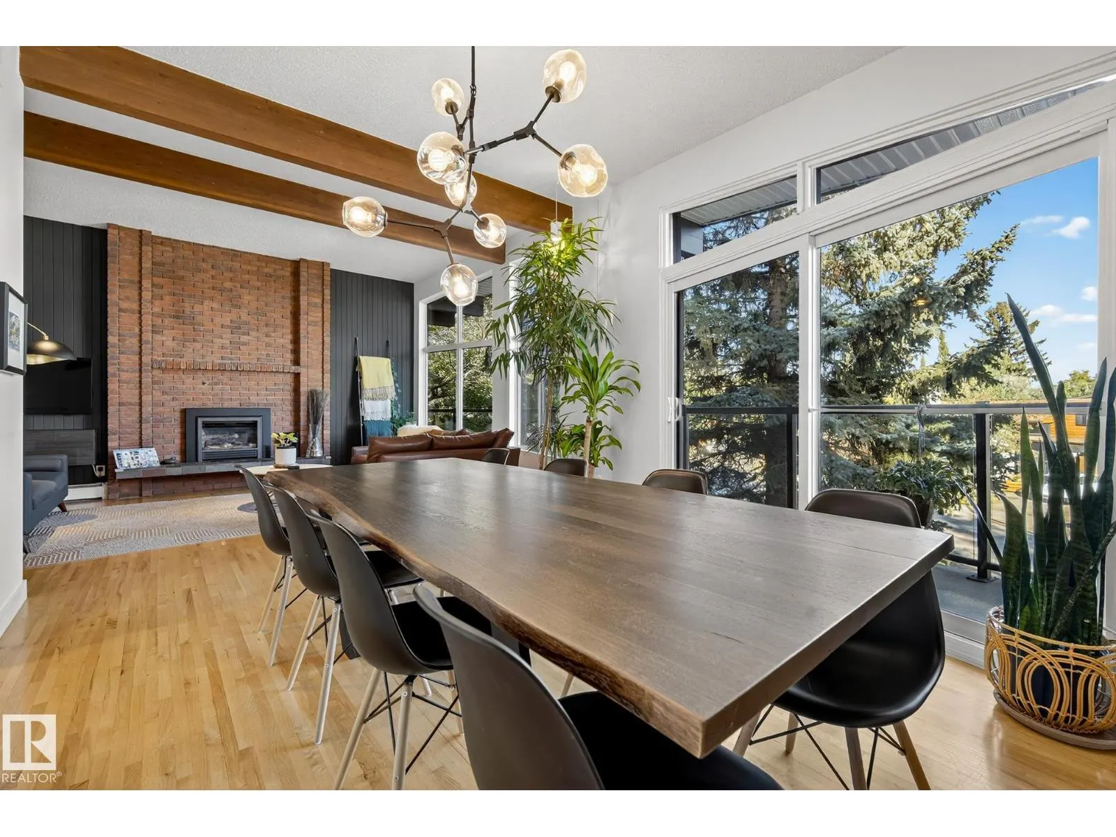 29 MANCHESTER DR