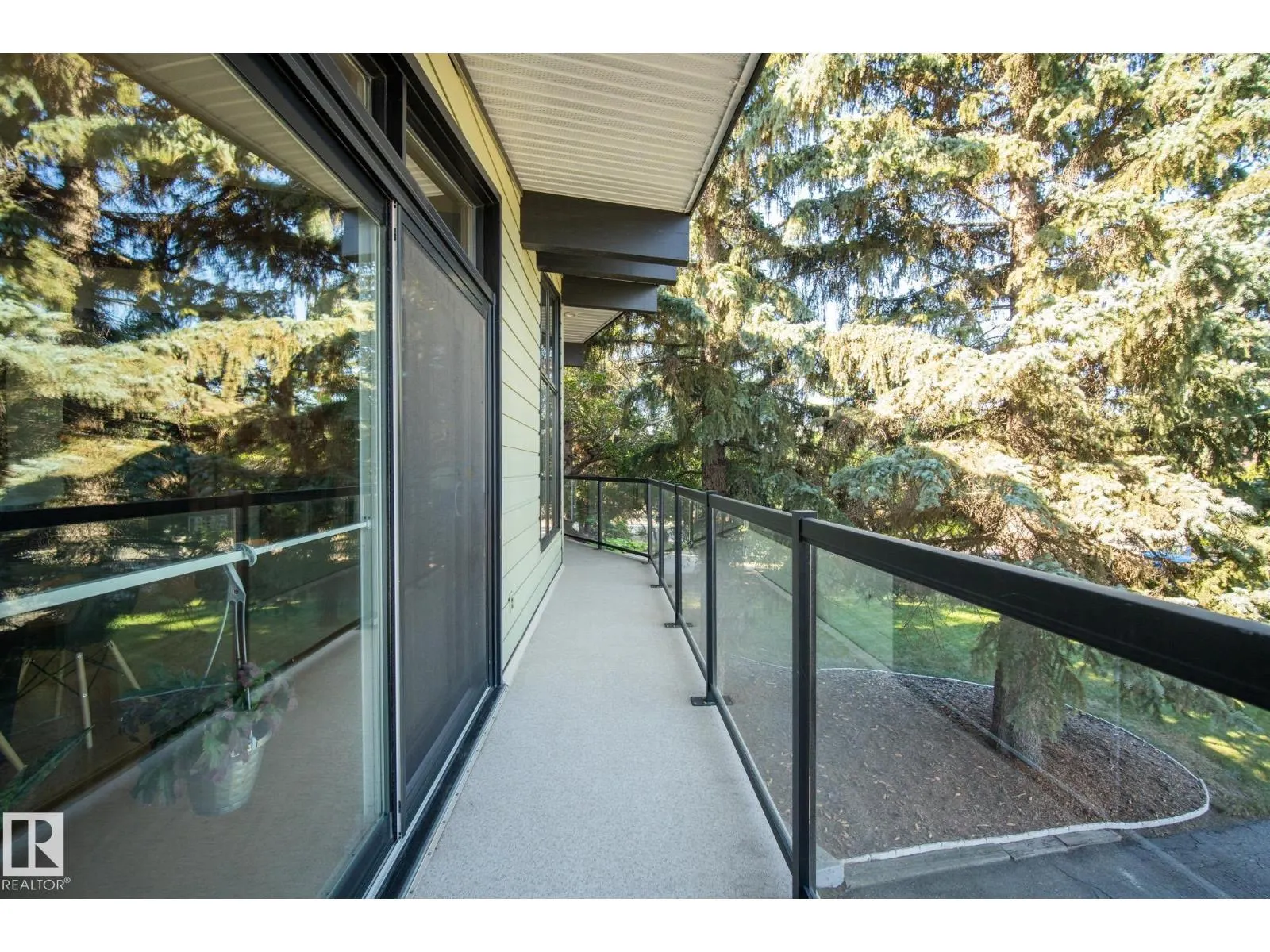 29 MANCHESTER DR