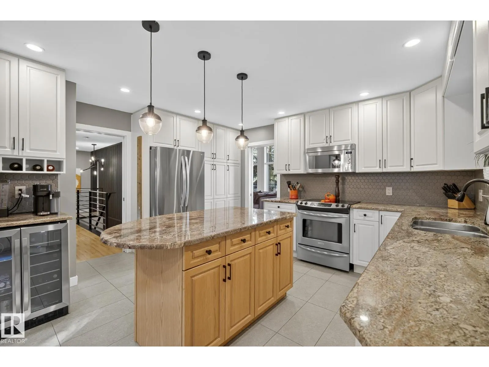 29 MANCHESTER DR
