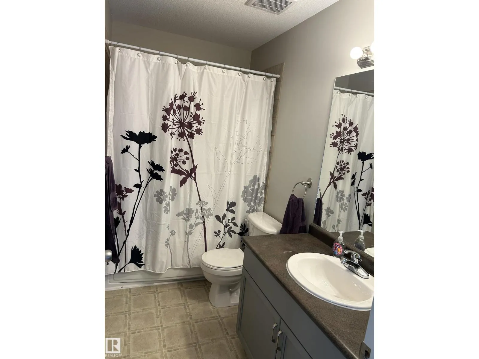 874 HIGHWOOD BV