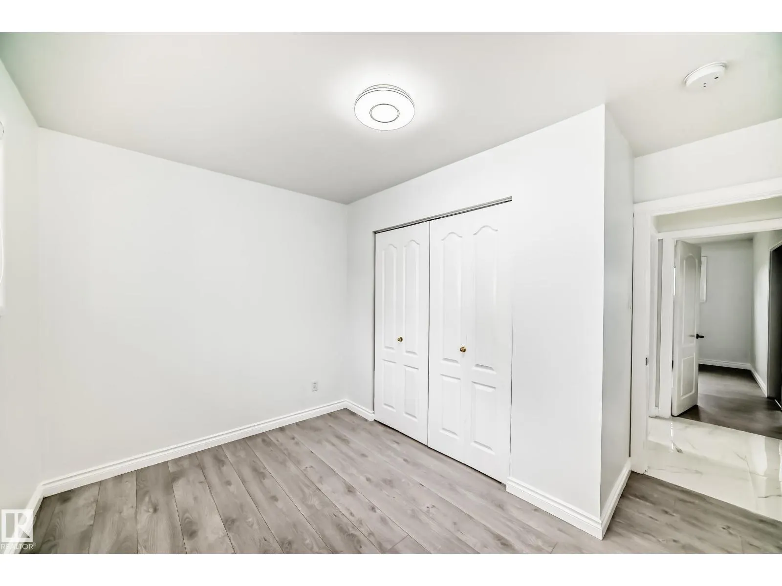 13516 112 ST NW