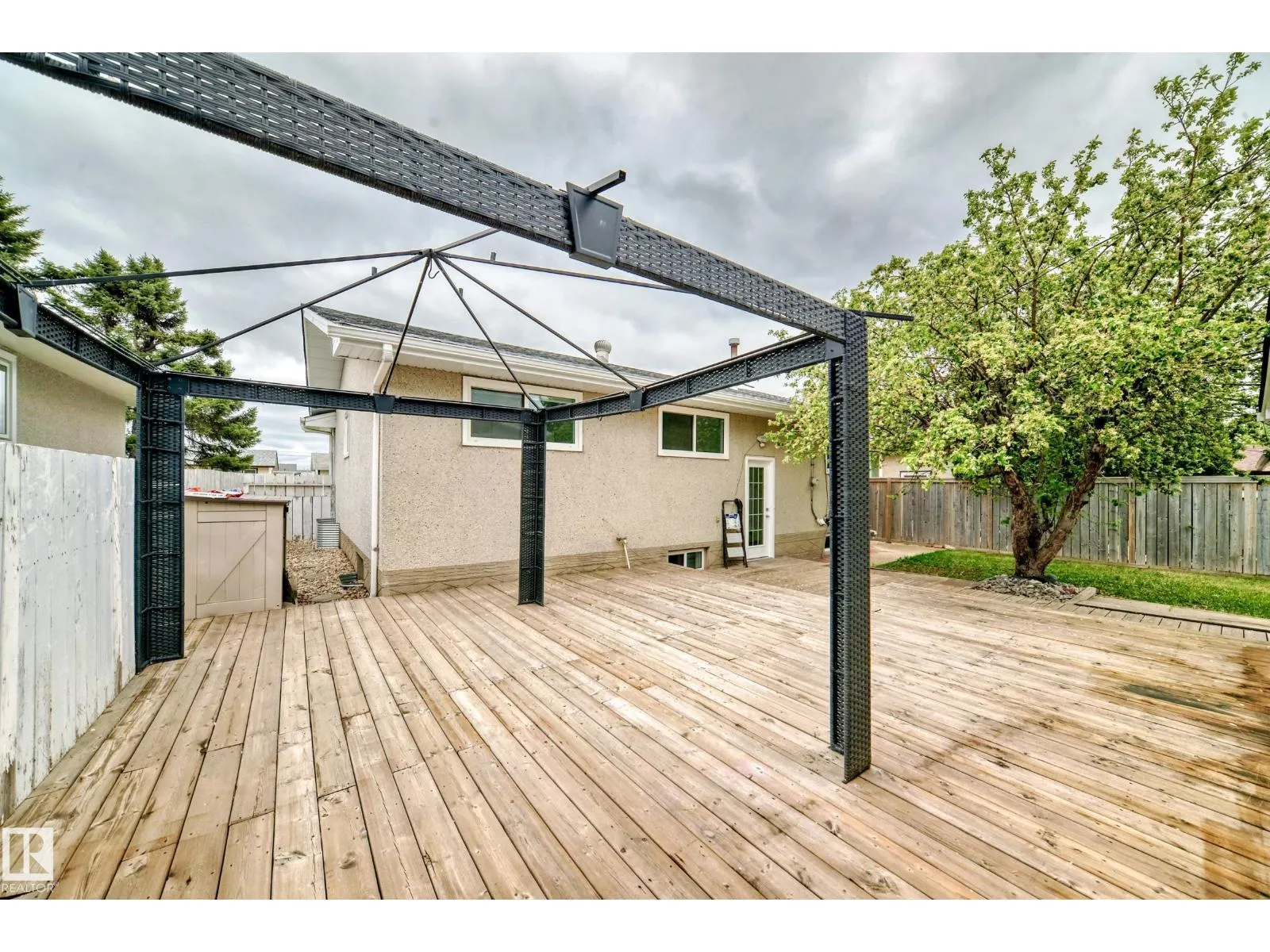 13516 112 ST NW
