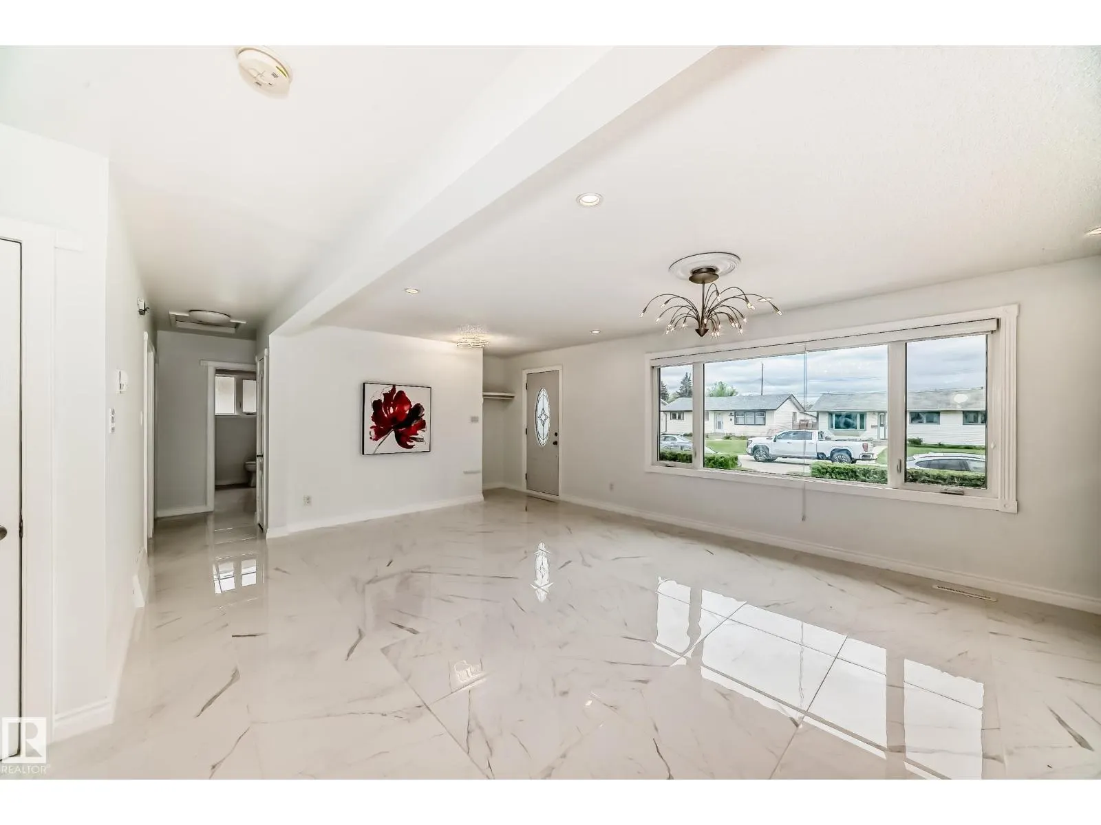 13516 112 ST NW