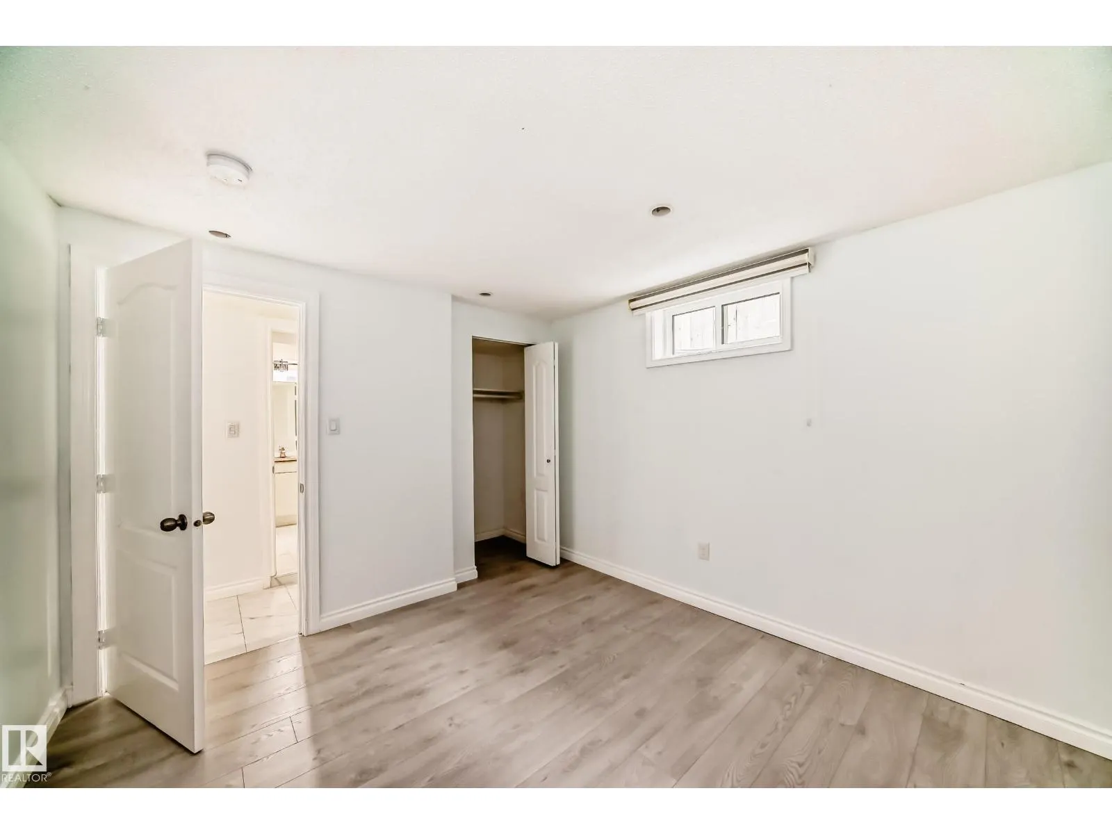 13516 112 ST NW