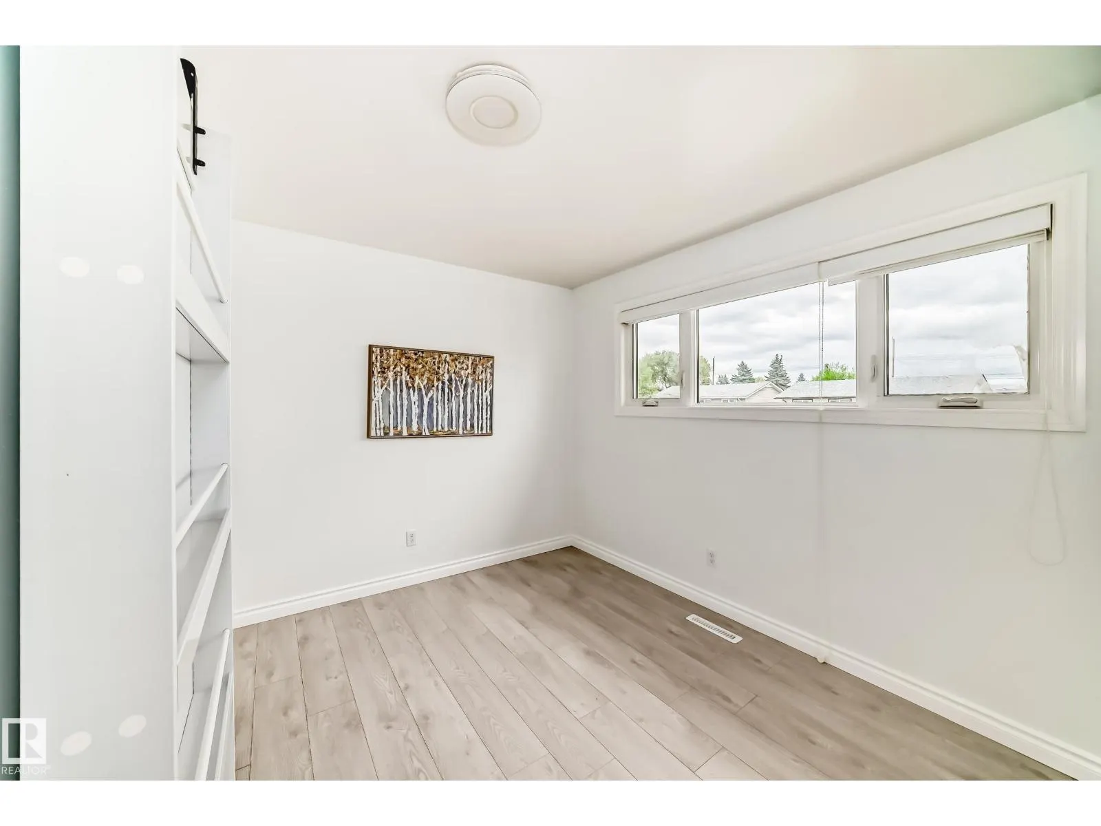 13516 112 ST NW