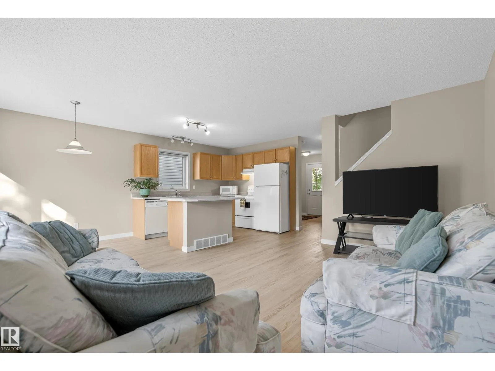 #64 2021 GRANTHAM CT NW