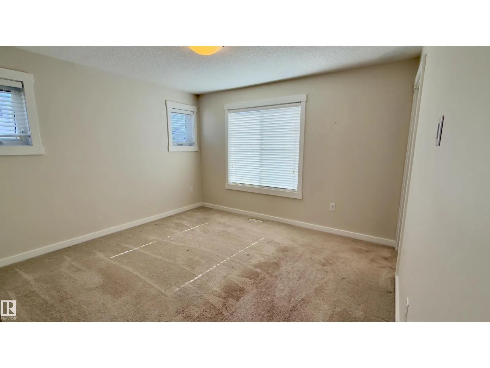 #96 903 CRYSTALLINA NERA WY NW