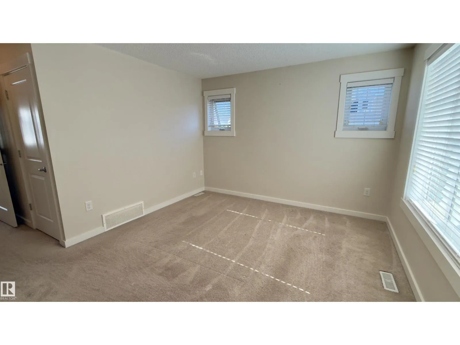 #96 903 CRYSTALLINA NERA WY NW
