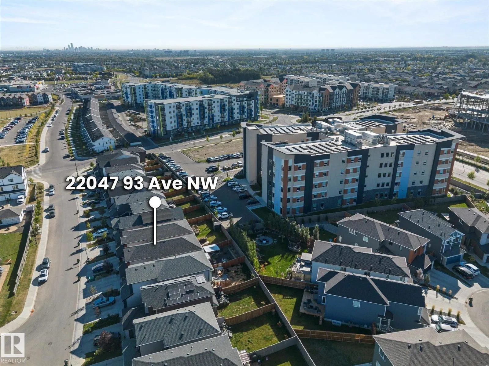22047 93 AV NW