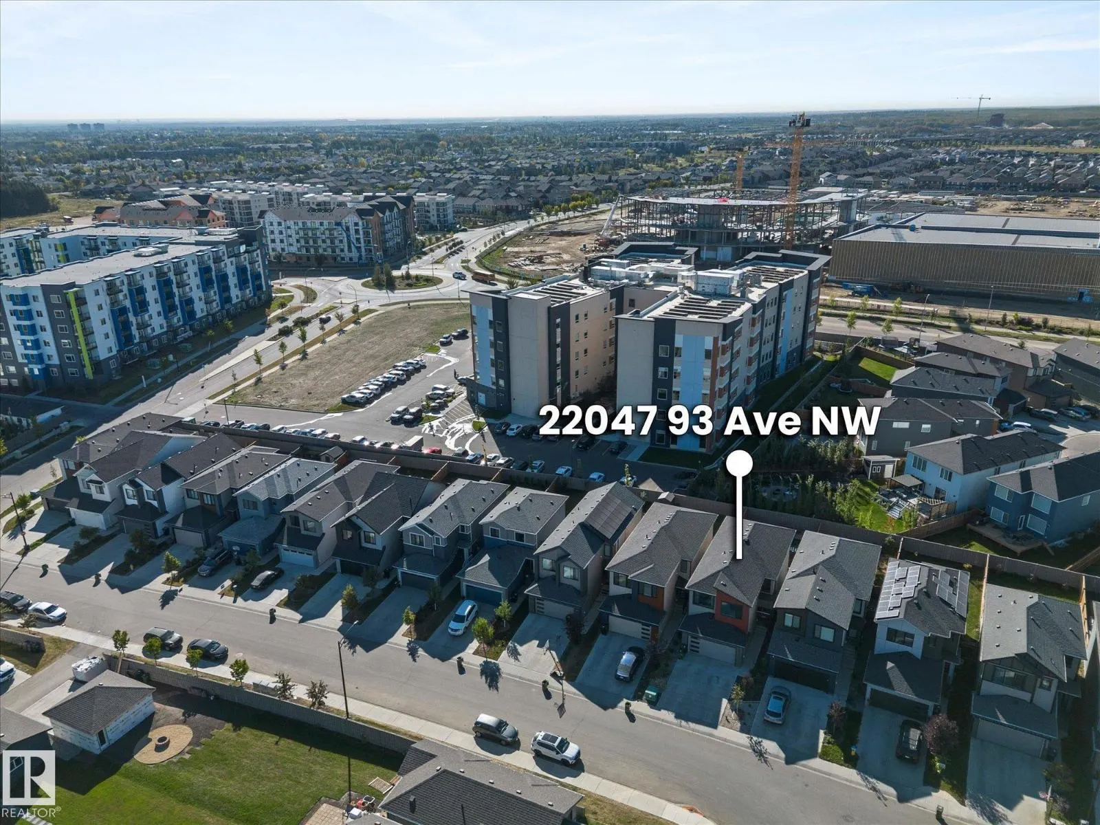 22047 93 AV NW