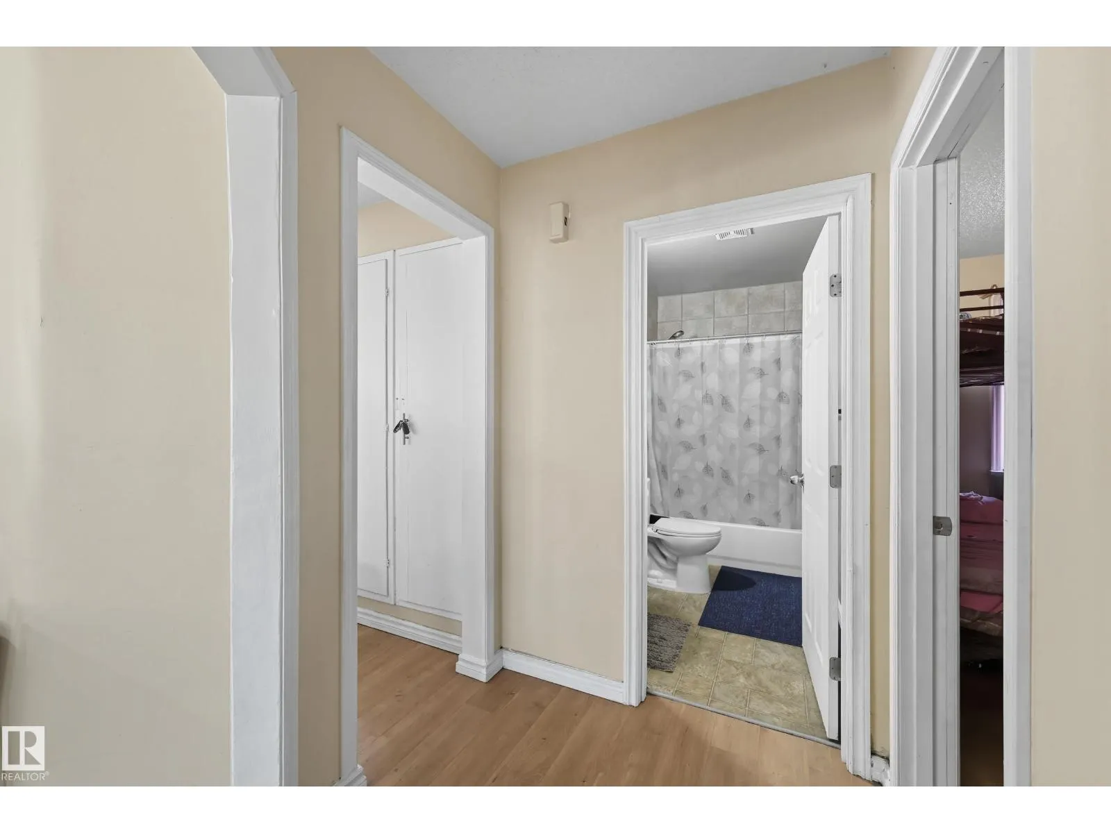11908 71 ST NW
