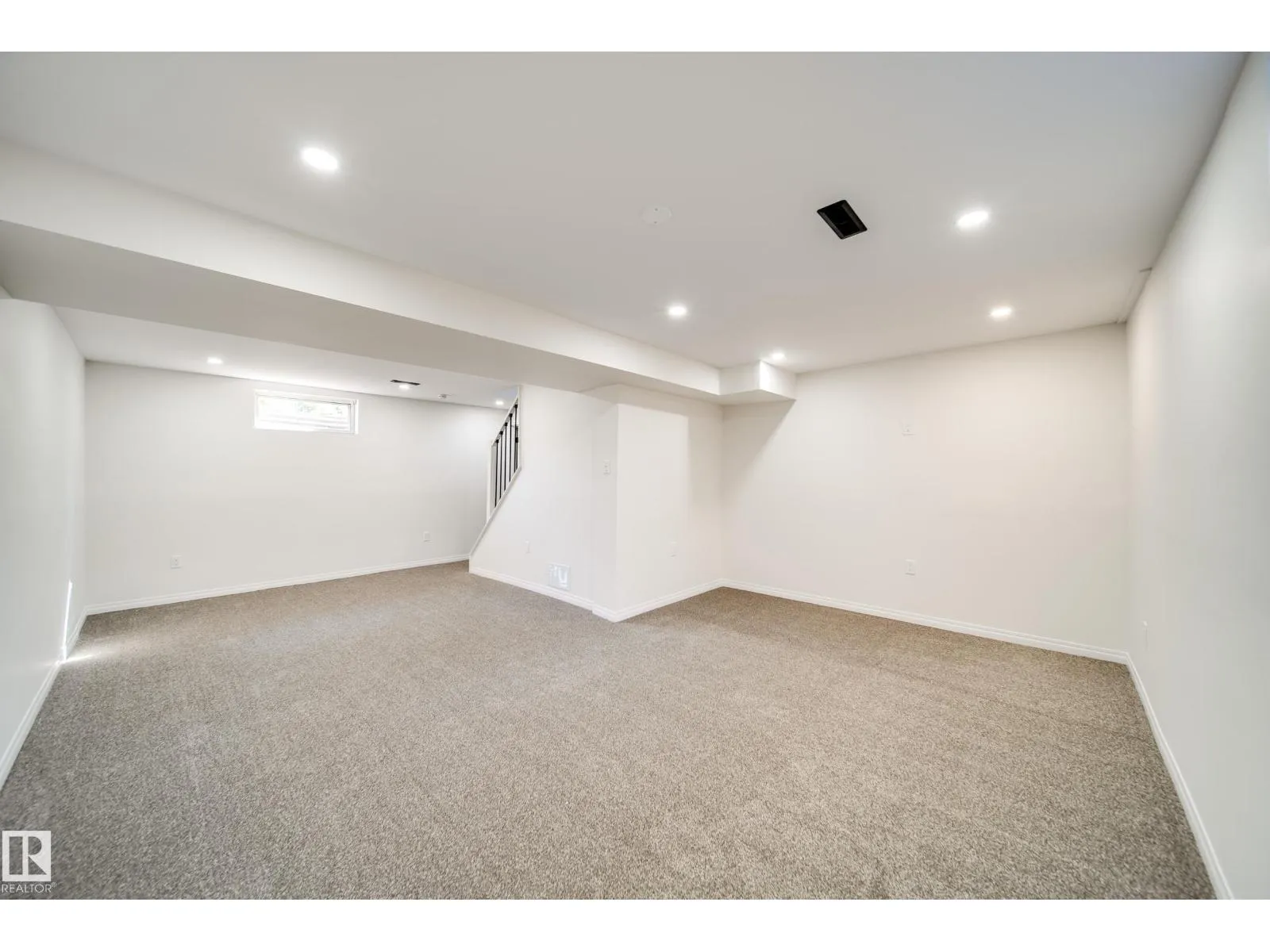 289 RIDGEWOOD