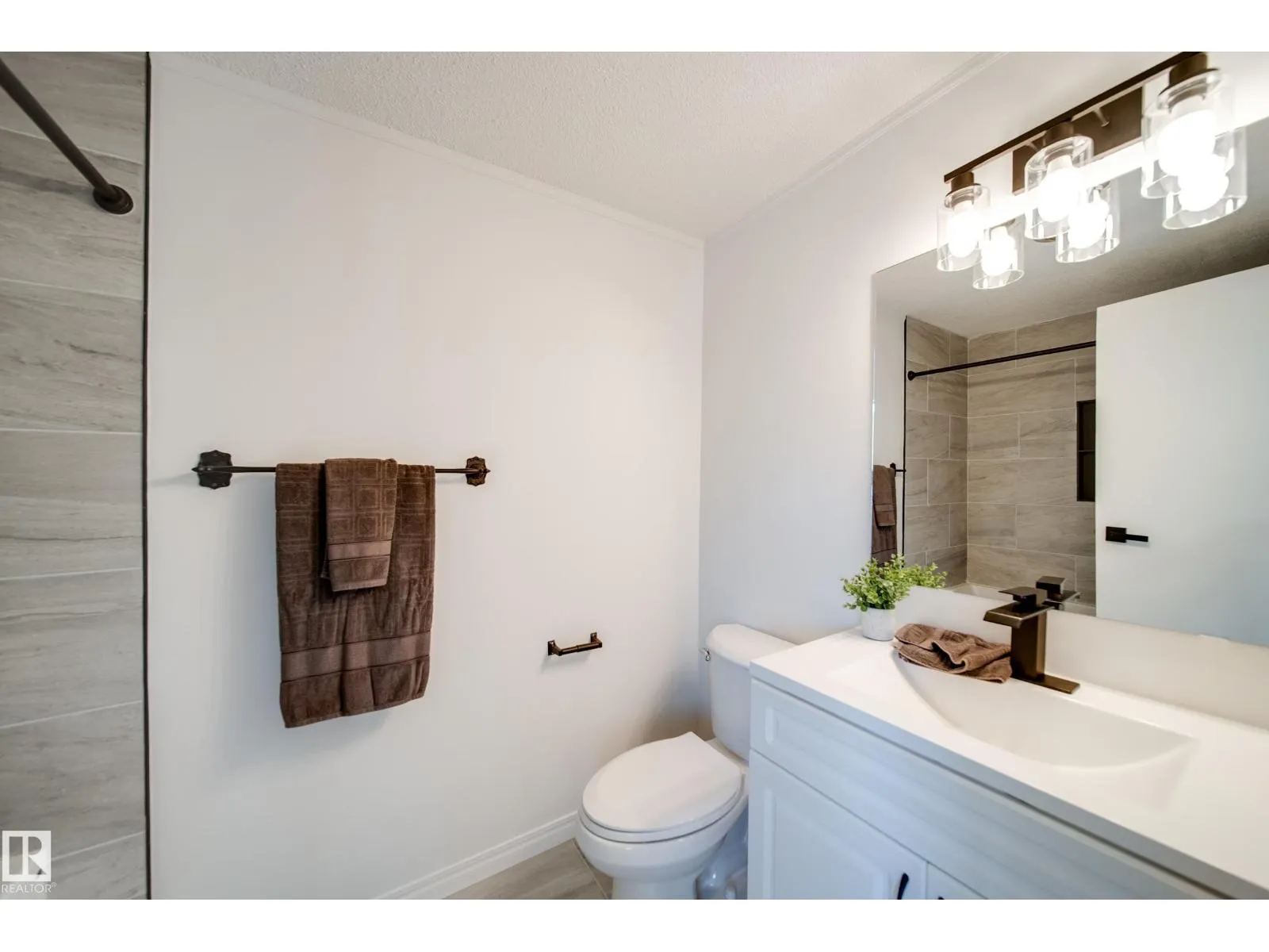 289 RIDGEWOOD