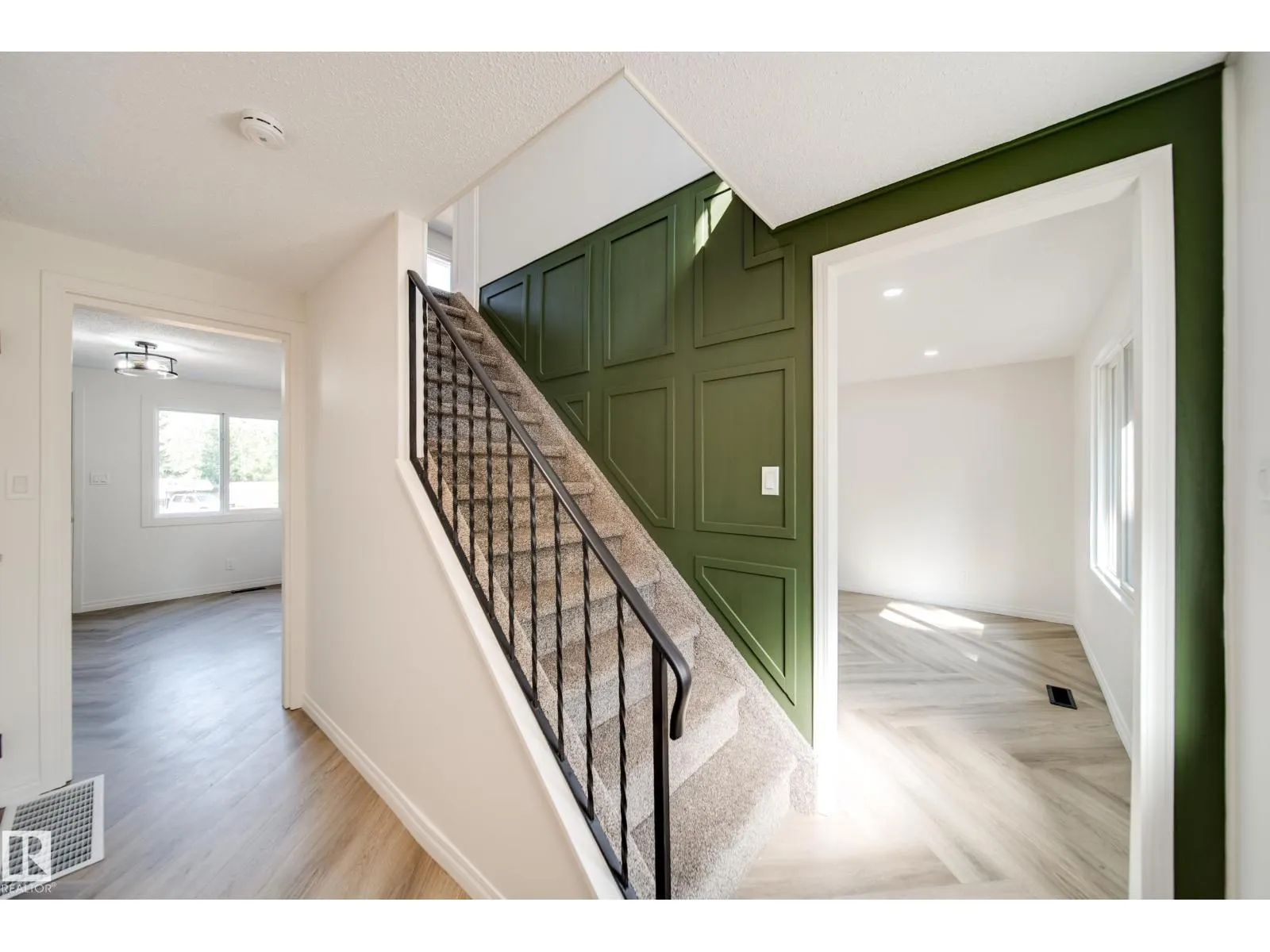 289 RIDGEWOOD