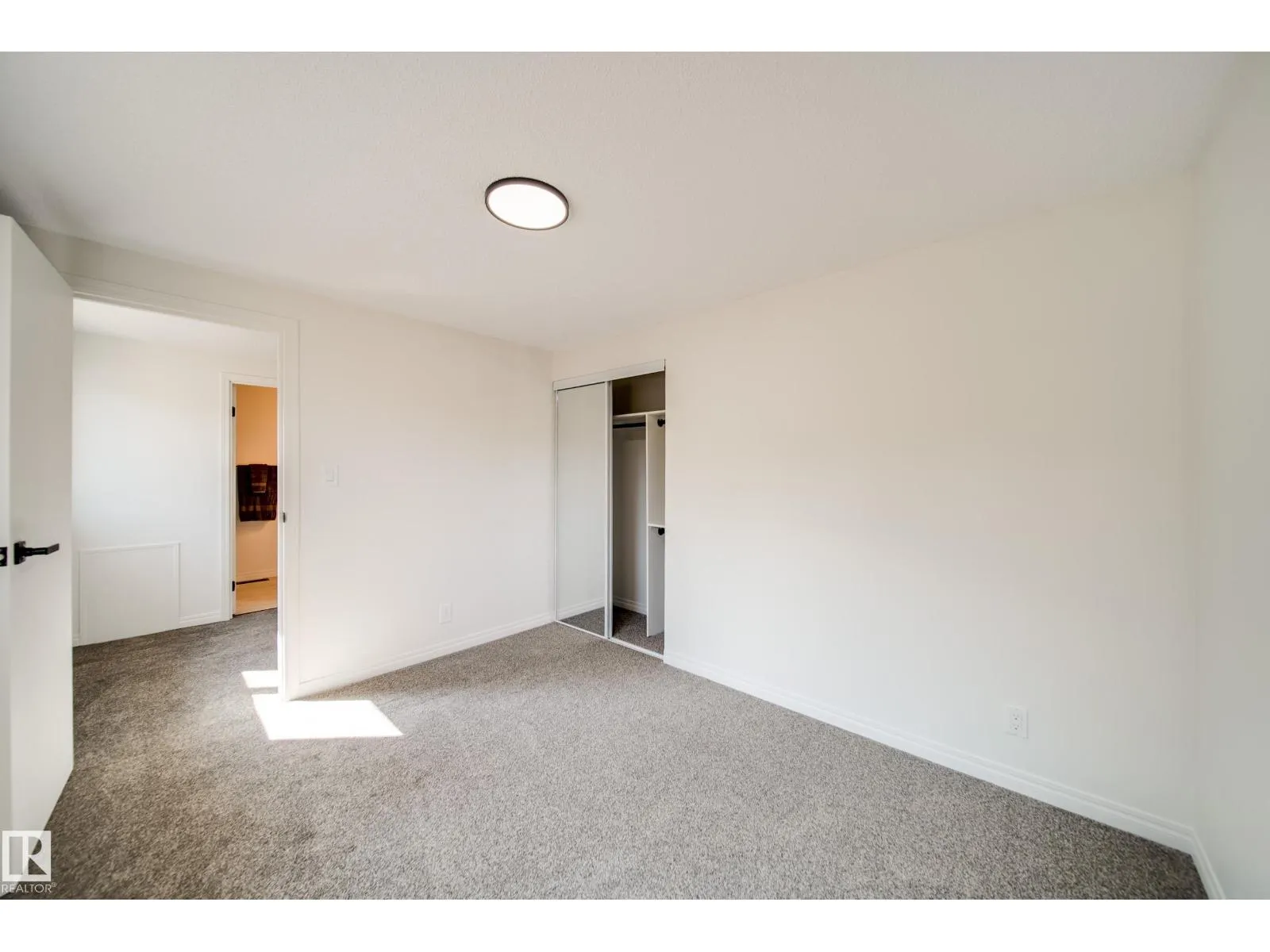 289 RIDGEWOOD