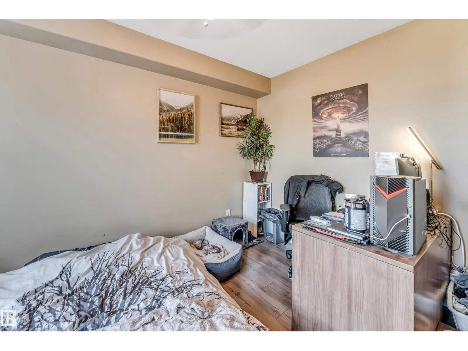 6741 162A AV NW