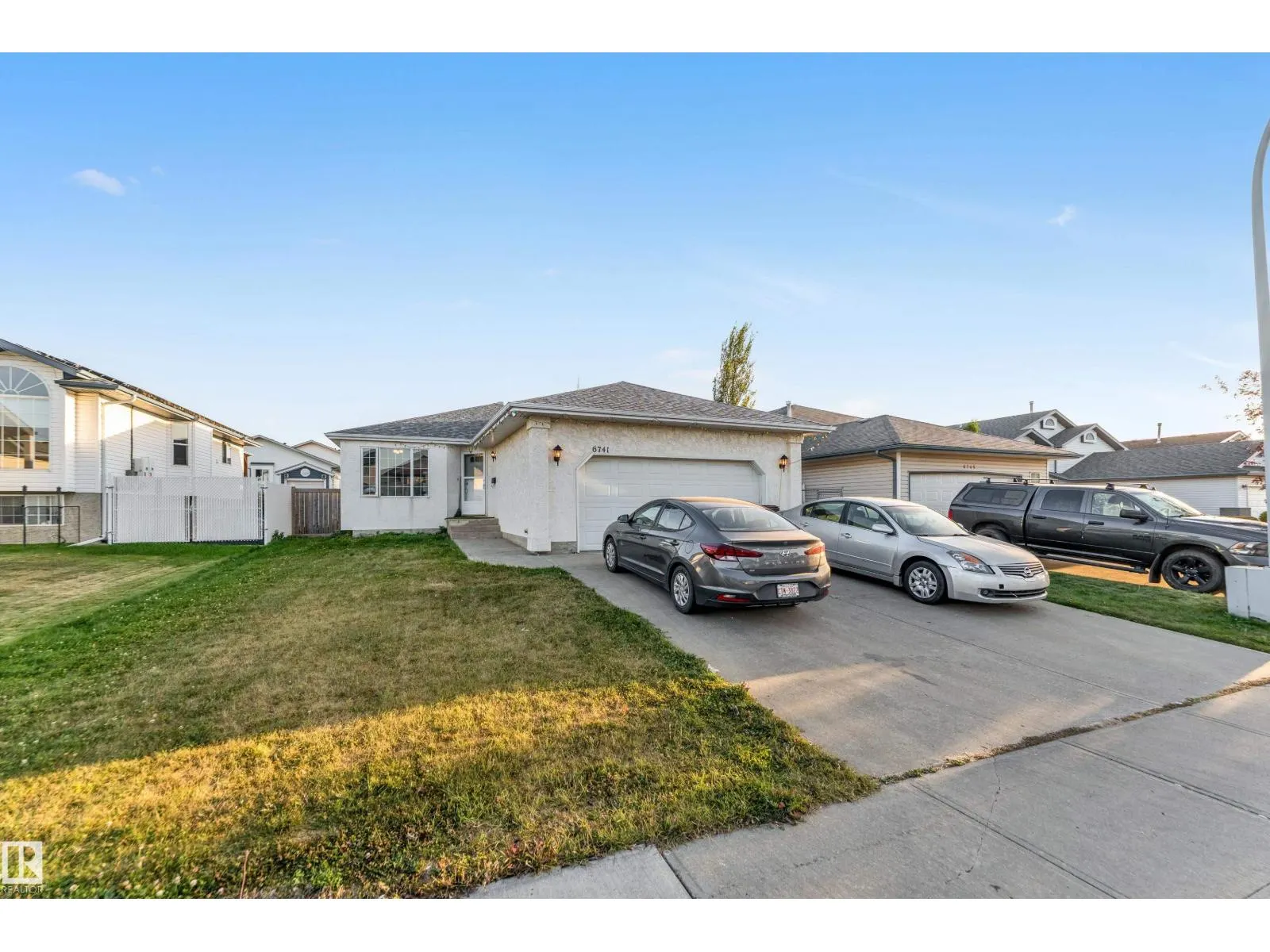 6741 162A AV NW