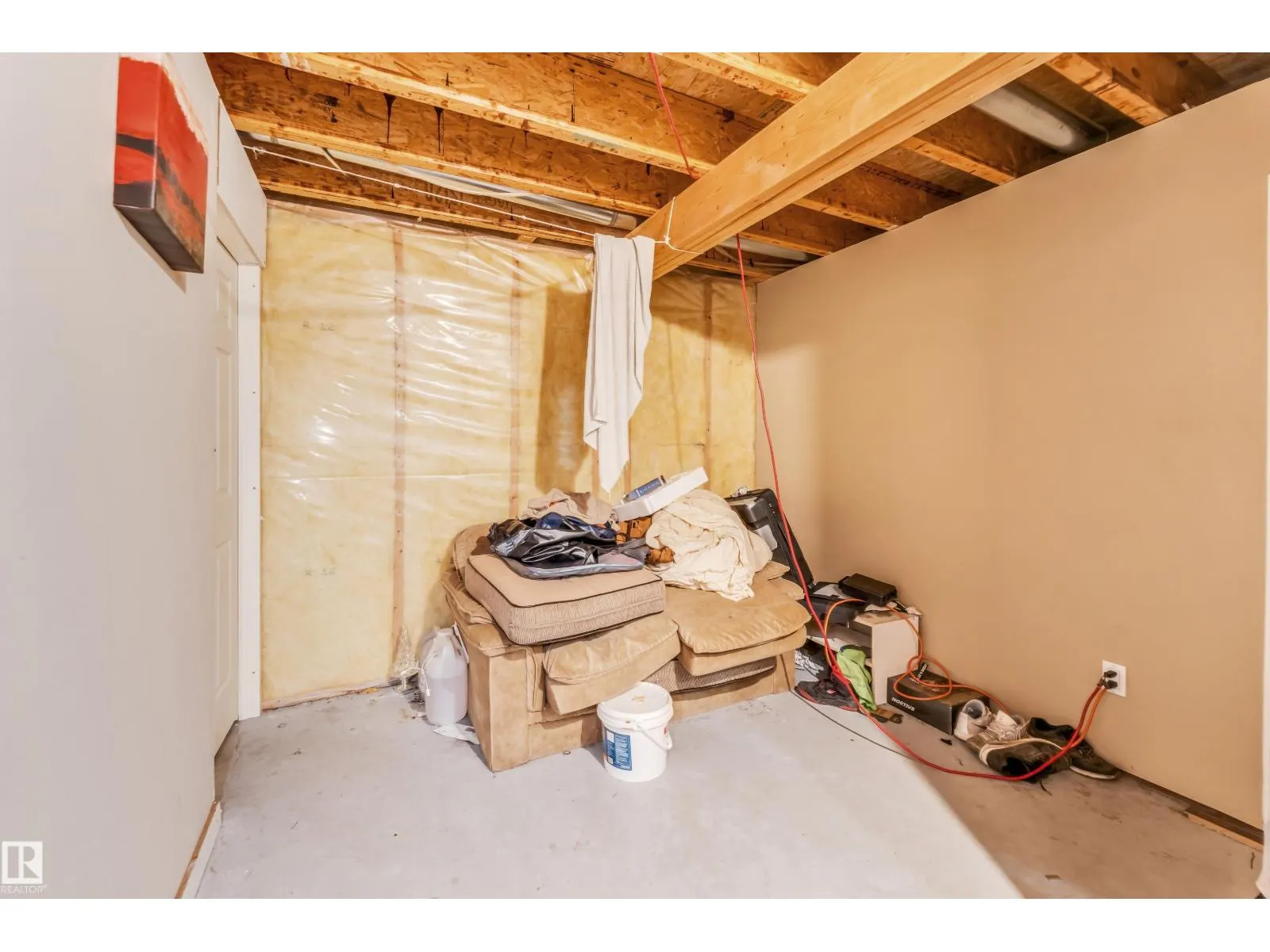 6741 162A AV NW