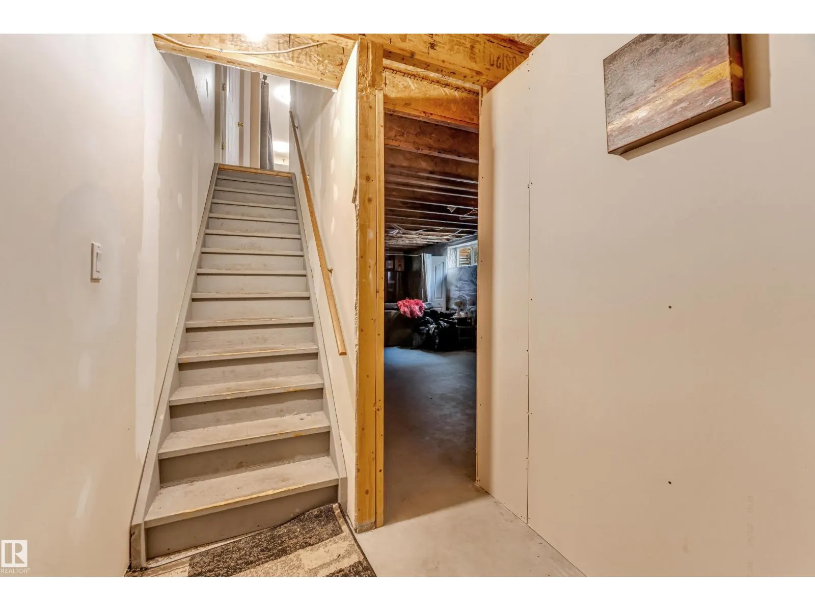 6741 162A AV NW