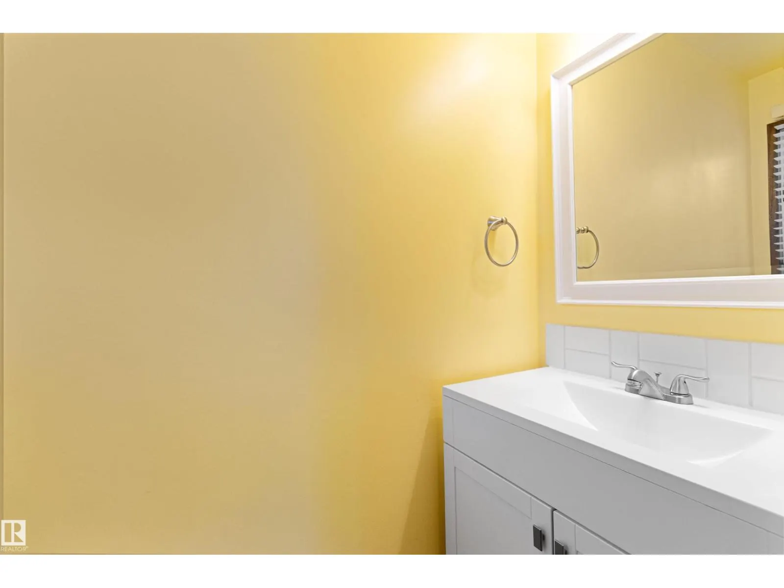 12820 67 ST NW
