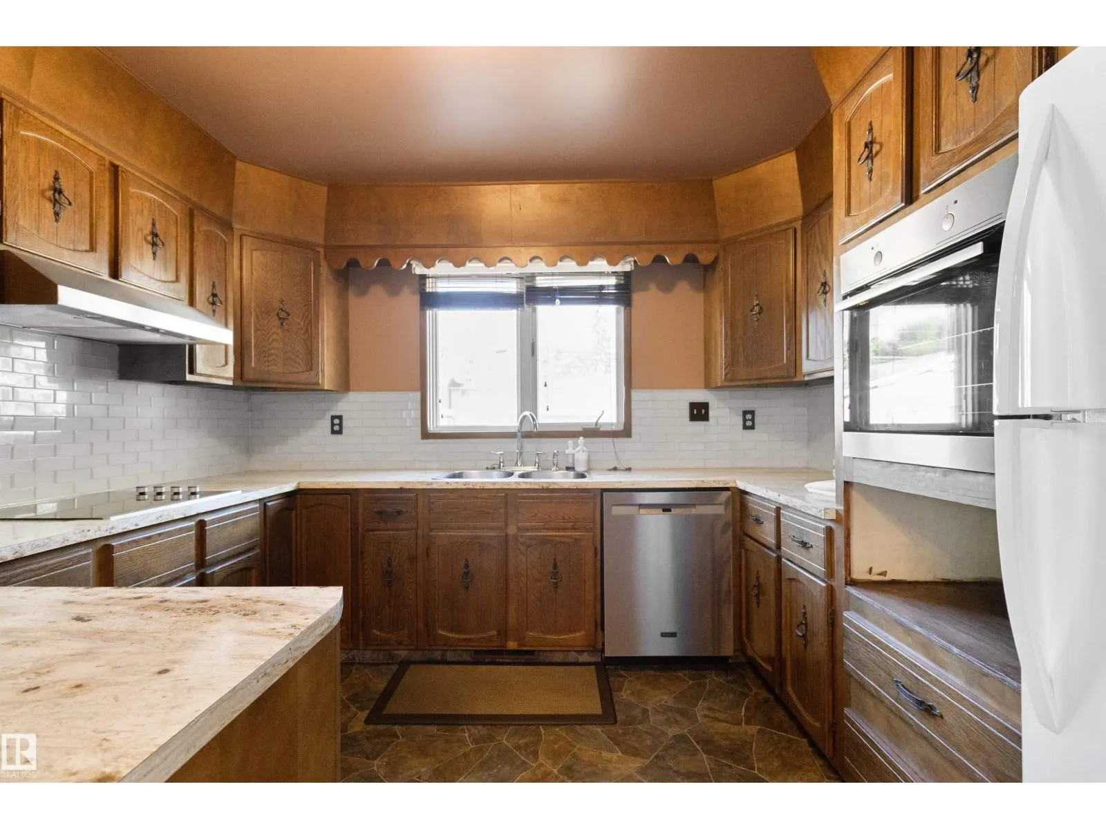 12820 67 ST NW