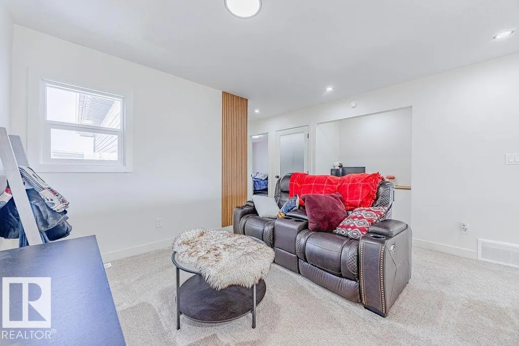 18 MEADOWLINK PT